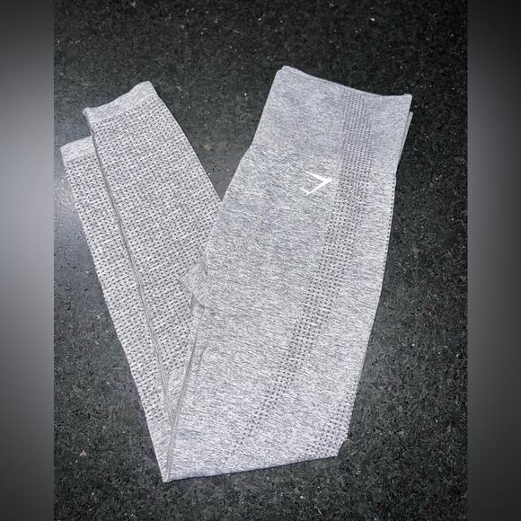 UEC GYMSHARK LIGHT GREY SEAMLESS VITAL LEGGINGS SZ S - Picture 3 of 11